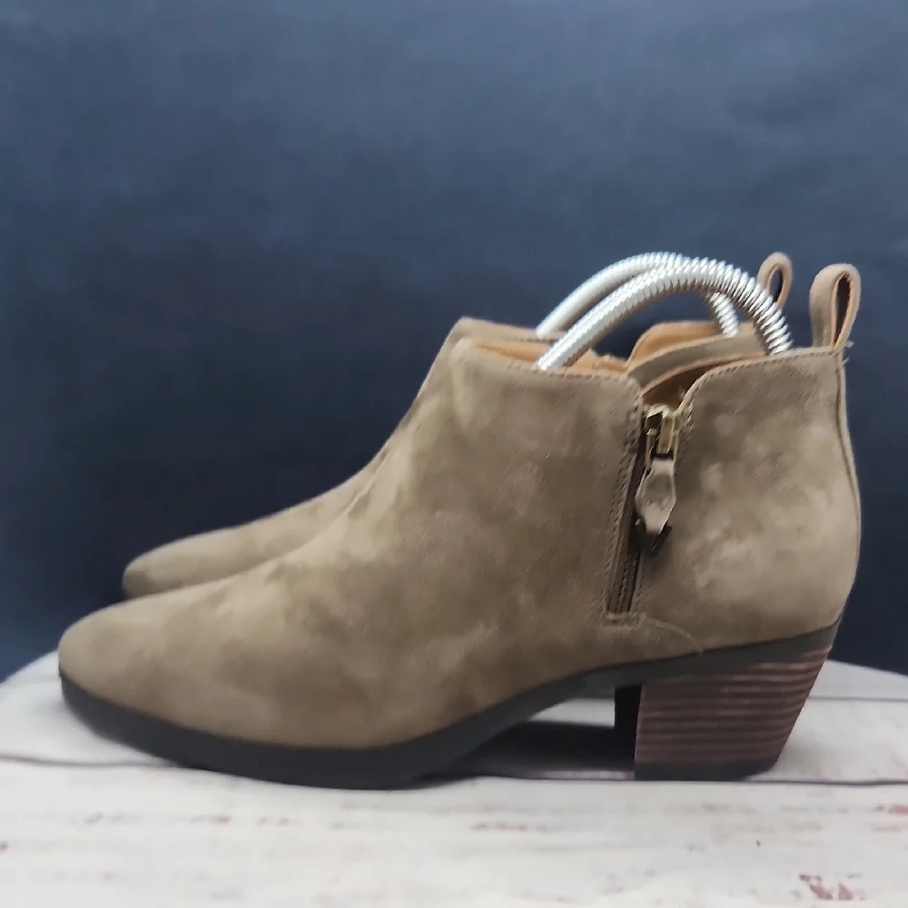 Vionic Cecily‎ Suede Nubuck Leather Side Zip Ankle Booties Stone Tan Size 8